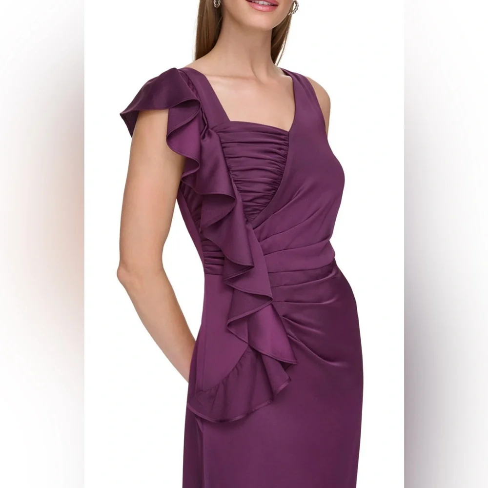 NWOT DKNY Raisin purple gown. Size 10. - Picture 4 of 4